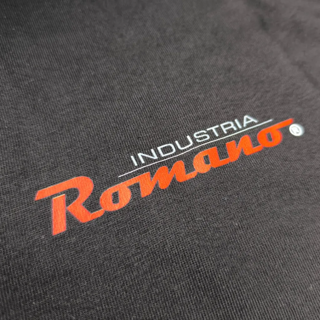 Logo romano remera (b).webp